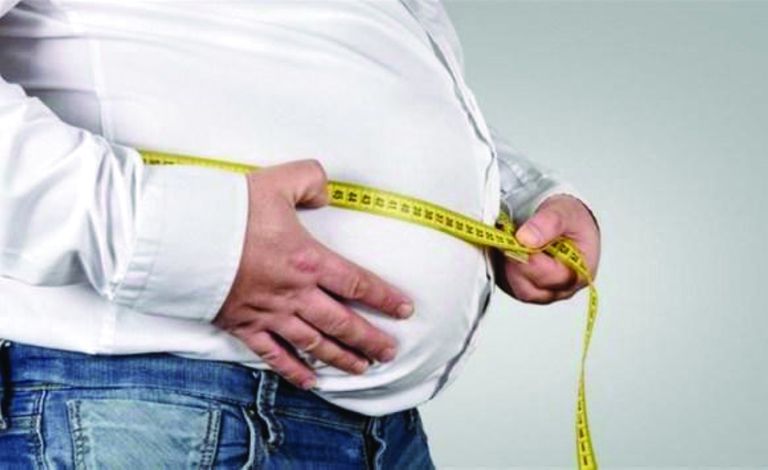 السمنة تزيد خطر (كوفيد-19)