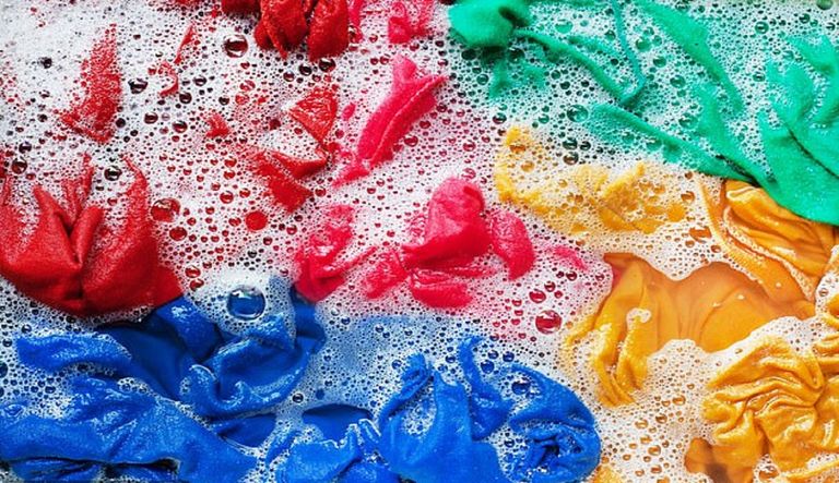 غسل الملابس الحريرية