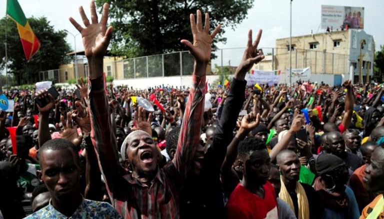 جانب من الاحتجاجات التي تشهدها باماكو 