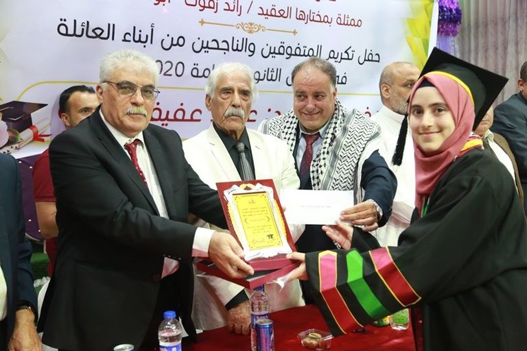 طموحات طلبة غزة تصطدم بجدار الأزمات