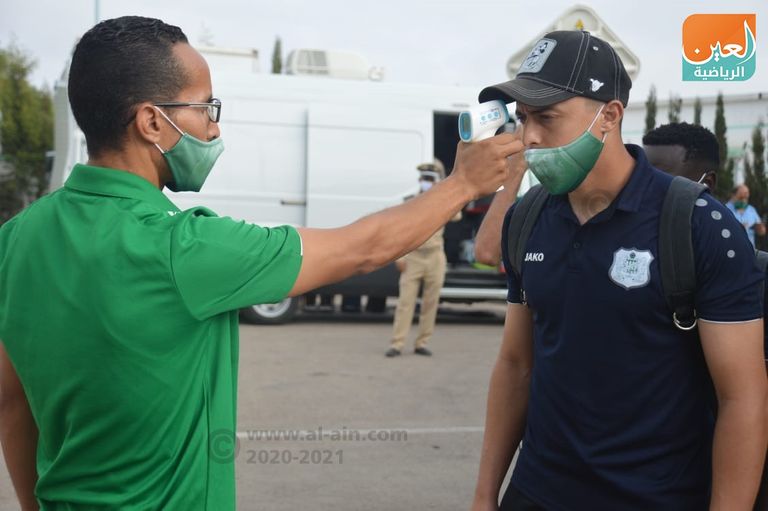 إجراء قياسات درجات الحرارة على عناصر فريقي الحسني الجديدي والرجاء المغربي. مباراة الرجاء البيضاوي والدفاع الحسني الجديدي