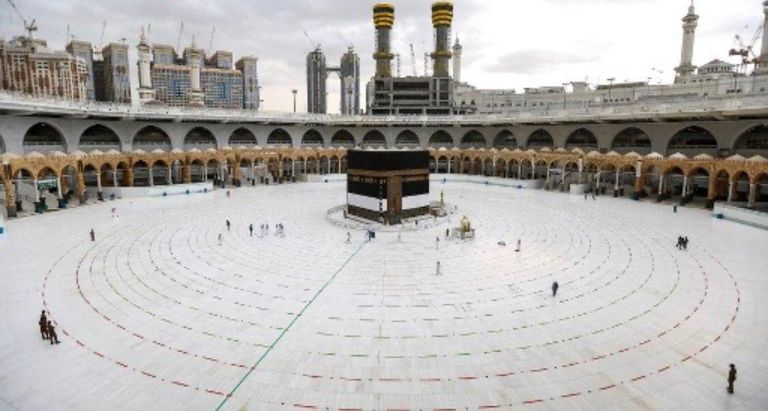 سجادة صلاة لكل حاج