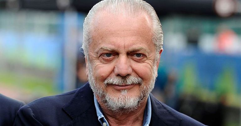 برشلونة ضد نابولي