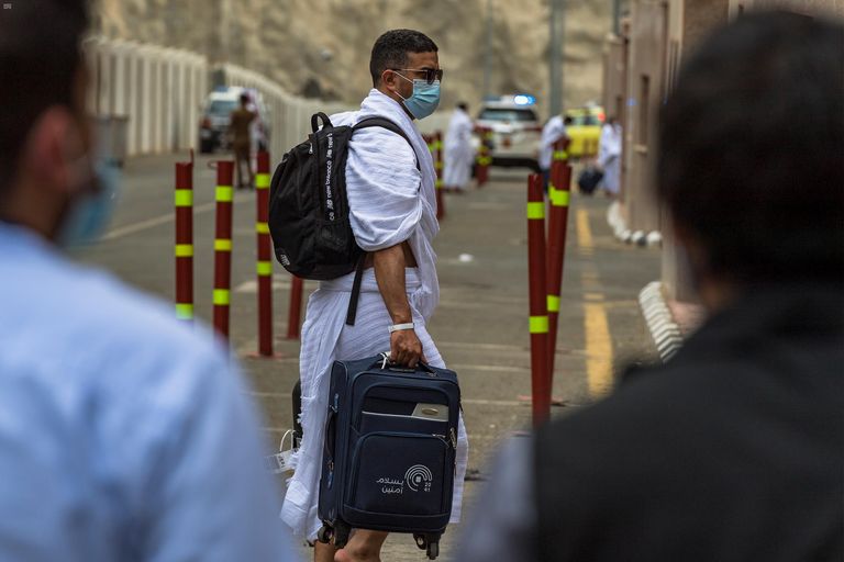 الحجاج يمكثون في مزدلفة حتى صباح اليوم التالي