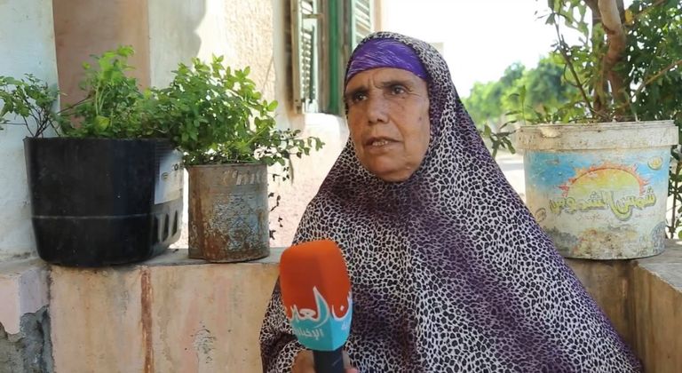 سيدة عجوز، تحدث لـ"العين الإخبارية" عن سيرة الراحل الدكتور محمد مشالي المعروف بـ "طبيب الغلابة" عيادة الدكتور محمد مشالي