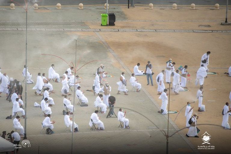 الحجيج في مشعر عرفة