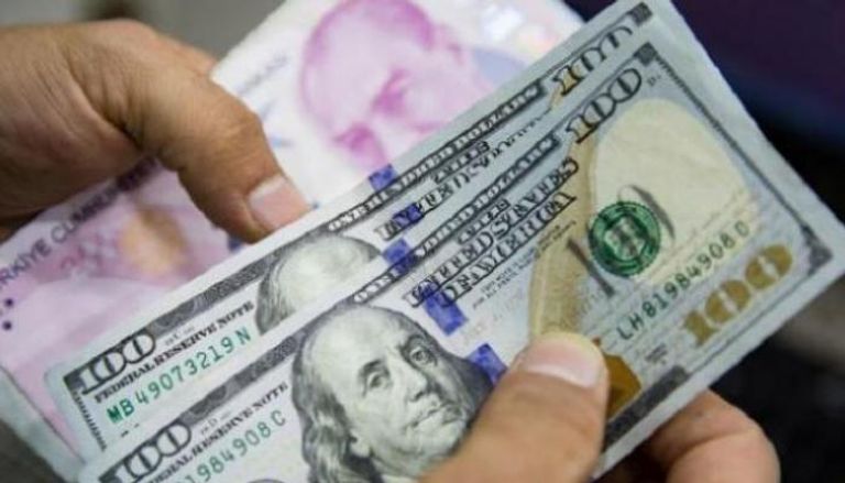 انهيار العملة التركية مقابل الدولار - أرشيفية