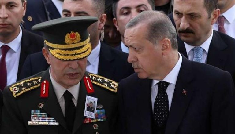 أردوغان ووزير دفاعه خلوصي آكار