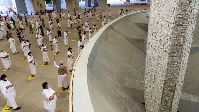 حجاج بيت الله الحرام