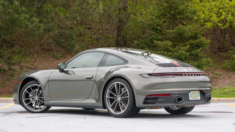 طراز Porsche 911 Carrera 4  طراز Porsche 911 Carrera 4