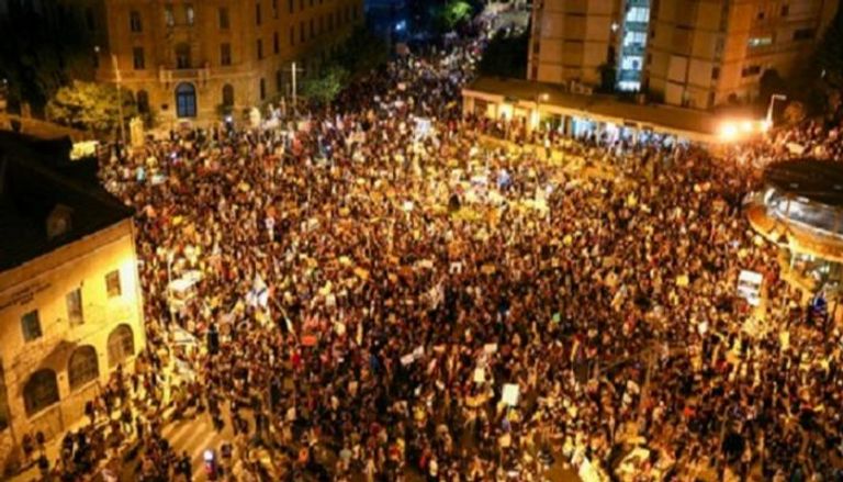 جانب من المظاهرات المطالبة باستقالة نتنياهو