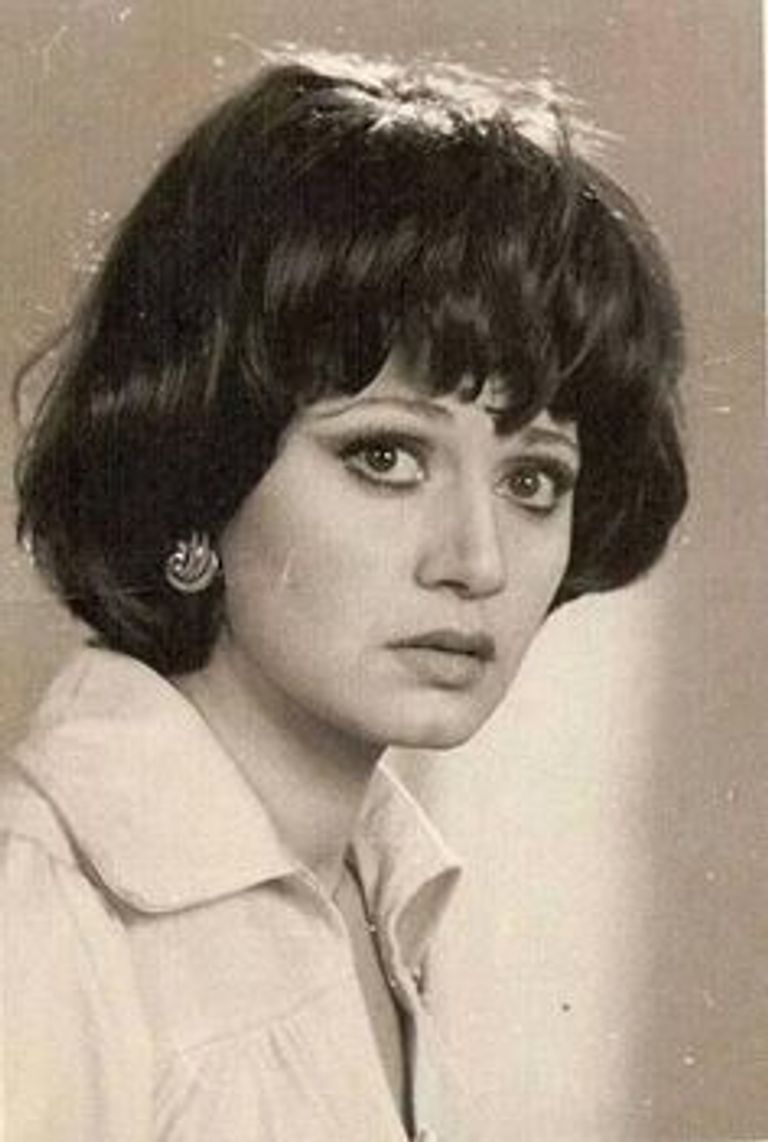 الفنانة المصرية مديحة كامل 