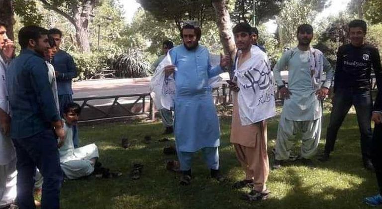 أنصار طالبان في حديقة بطهران