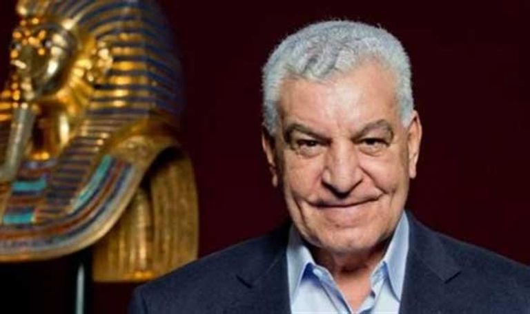 زاهي حواس وإيلون ماسك