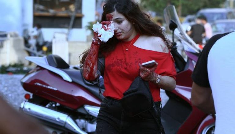 لبنانية مصابة في انفجار بيروت