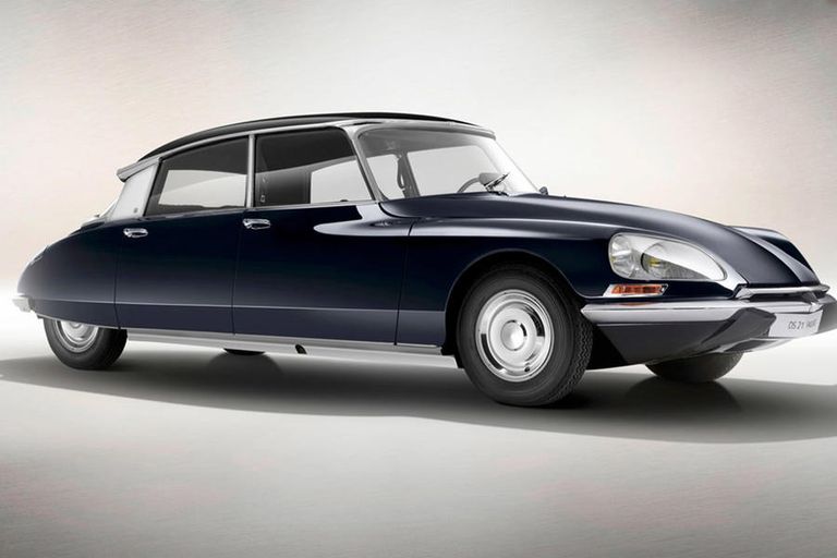 أستون مارتن DBS Superleggera