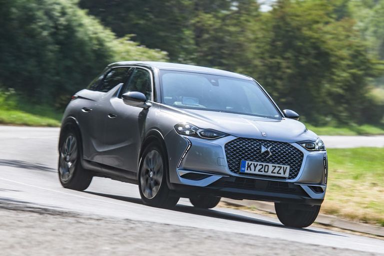 أستون مارتن DBS Superleggera