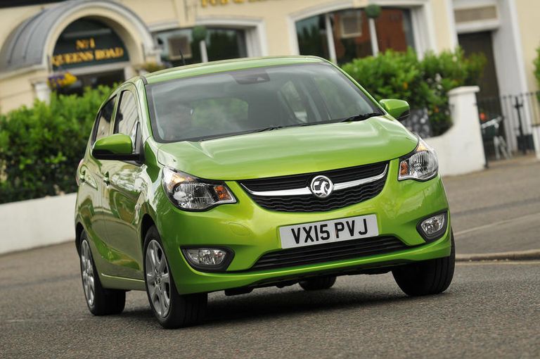 أستون مارتن DBS Superleggera