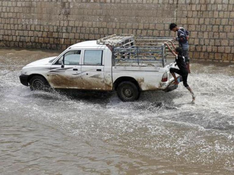 السيول أدت إلى تشريد 5400 أسرة