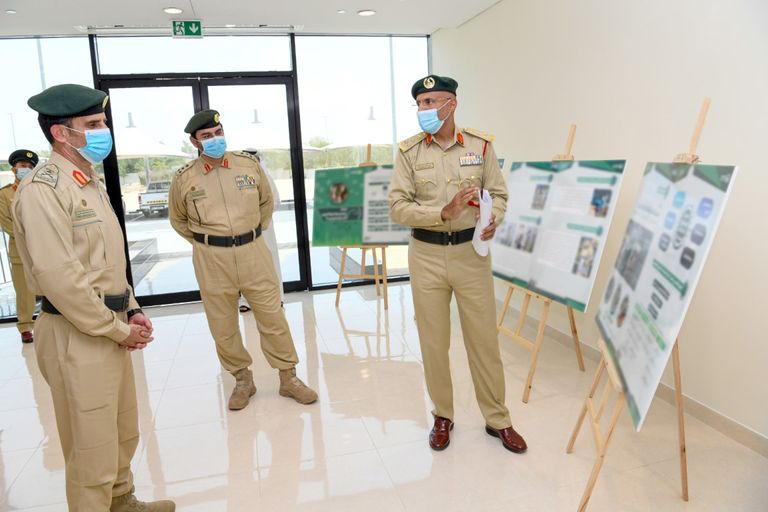 المري يتفقد سير العمل في مشروعي "مركز شرطة الخوانيج" ومركز شرطة خيالة العوير قائد شرطة دبي يترأس اجتماع تقييم أداء إدارة التحريات والمباحث الجنائية