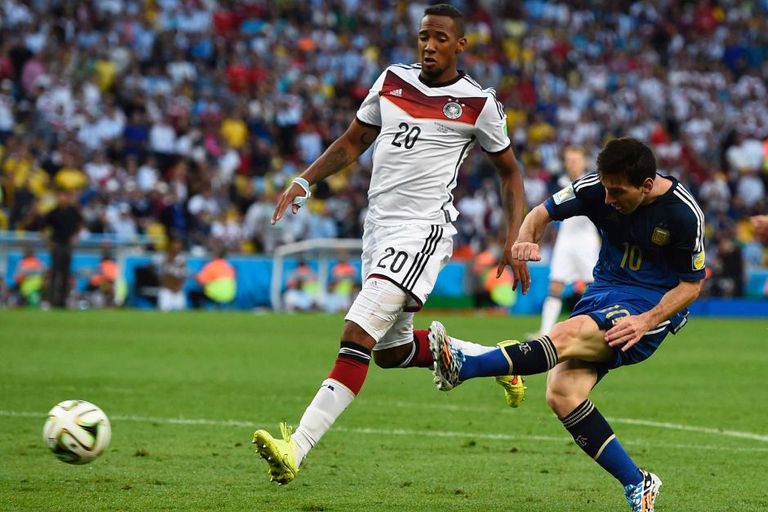 ميسي وبواتينج في 2014 ليونيل ميسي وجيروم بواتينج