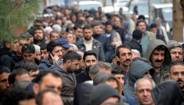3.8 مليون عاطل عن العمل يفاقمون أوجاع تركيا