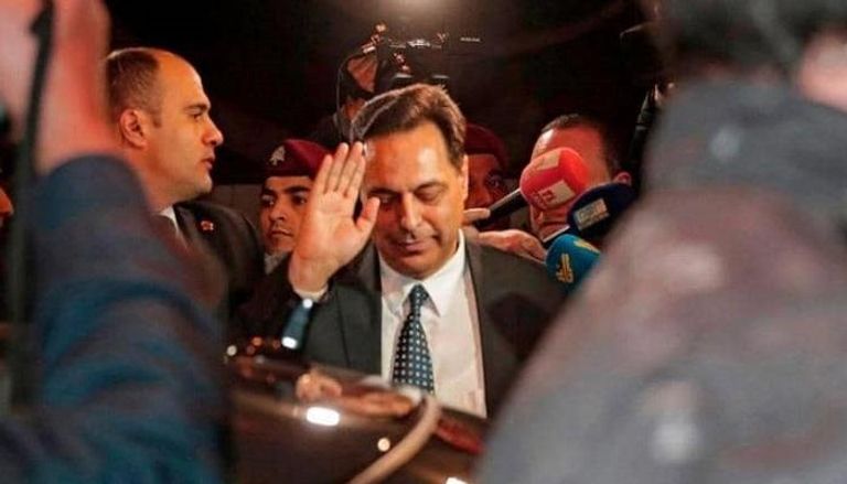 حسان دياب رئيس الوزراء اللبناني المستقيل