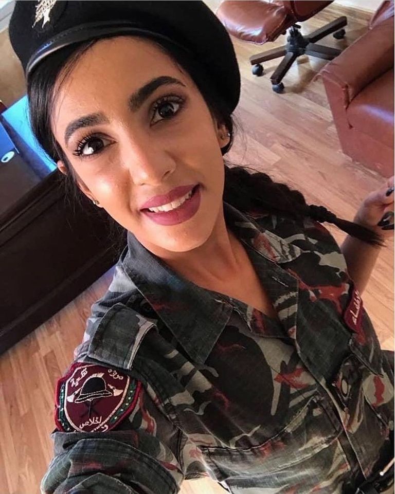 المسعفة سحر فارس