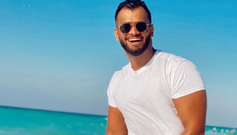 مصطفى حفناوي أثناء خضوعه للعلاج من جلطة المخ