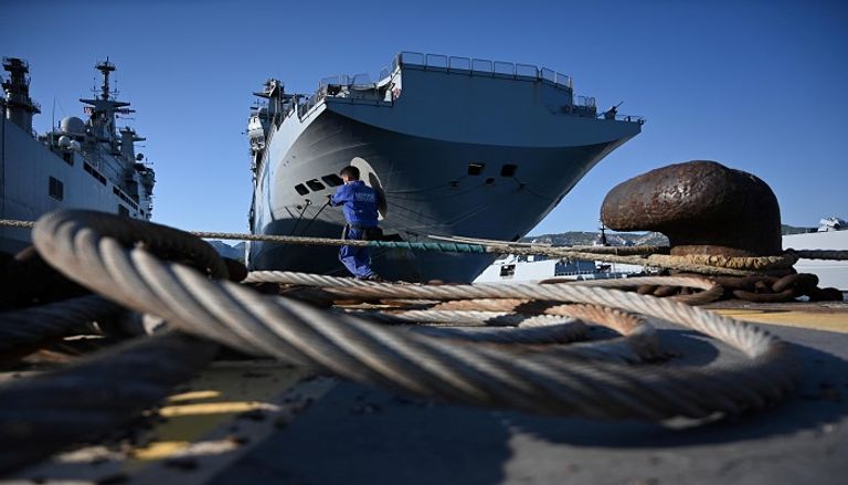 السفينة العسكرية الفرنسية تونير تغادر ميناء مرسيليا جنوب فرنسا - أ.ف.ب السفينة الفرنسية تونير في طريقها إلى لبنان - أ.ف.ب