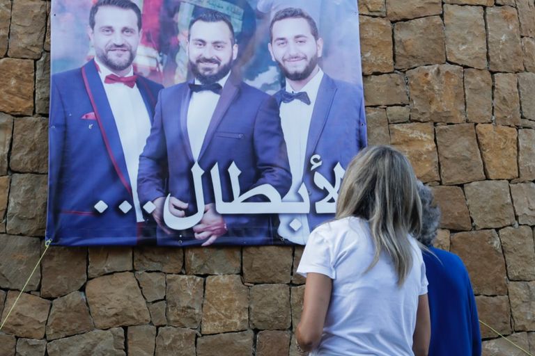 الحزن يعتصر قلوب عائلات ضحايا انفجار بيروت