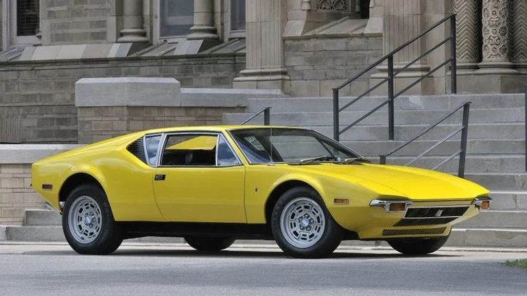 الطراز الإيطالي De Tomaso Pantera طراز Bizzarrini 5300 GT Strada