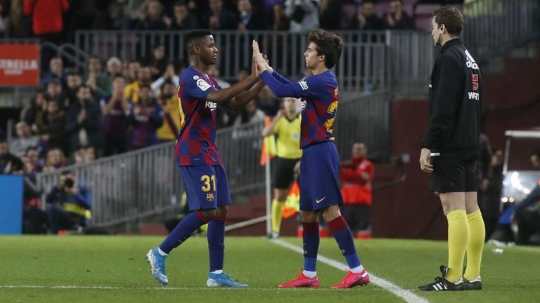 ريكي بويج وأنسو فاتي كيكي سيتين مدرب برشلونة