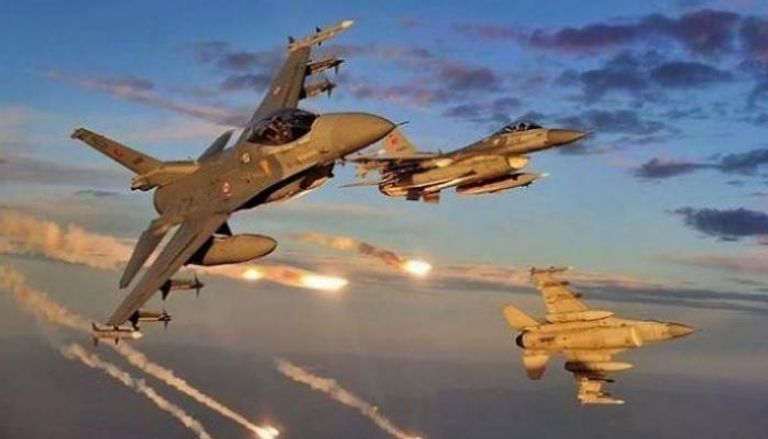 طائرات تركية تقصف أهدافا في شمالي العراق- أرشيفية