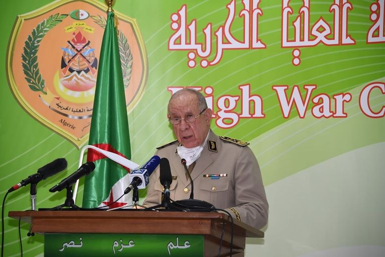 قائد الجيش الجزائري بالمدرسة العليا الحربية في العاصمة