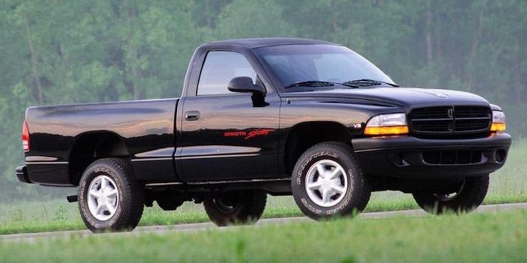 شاحنة رام Dakota شاحنة رام D100