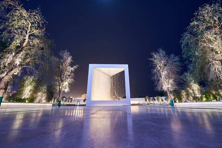 صرح زايد المؤسس بأبوظبي