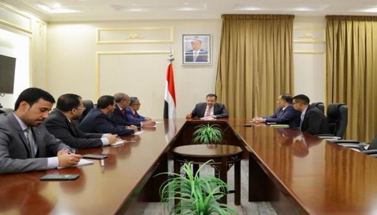 رئيس الحكومة اليمنية المكلف يلتقي ممثلي المجلس الانتقالي الجنوبي