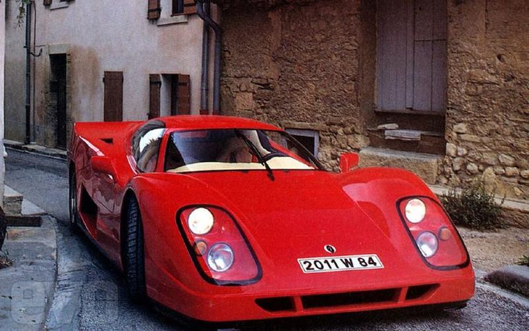 طراز طرح بأول W16 أول طراز يطرح بمحرك flat-12