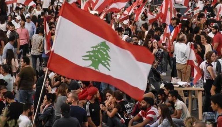 متظاهرون لبنانيون في بيروت - أرشيفية