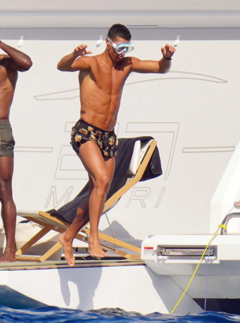 البرتغالي كريستيانو رونالدو هداف يوفنتوس الإيطالي محمد صلاح لاعب ليفربول