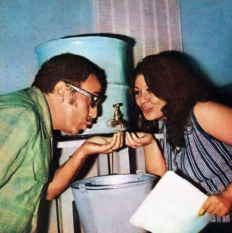 الفنان الراحل فؤاد المهندس، وزوجته الفنانة الراحلة شويكار شويكار مع الفنان فؤاد المهندس