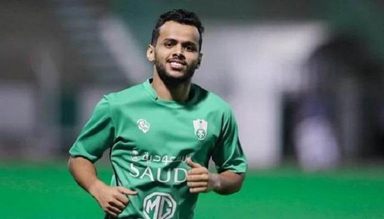 عبدالفتاح عسيري لاعب الأهلي السعودي