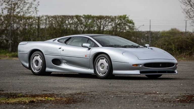 طراز Jaguar XJ220 مكلارين f1