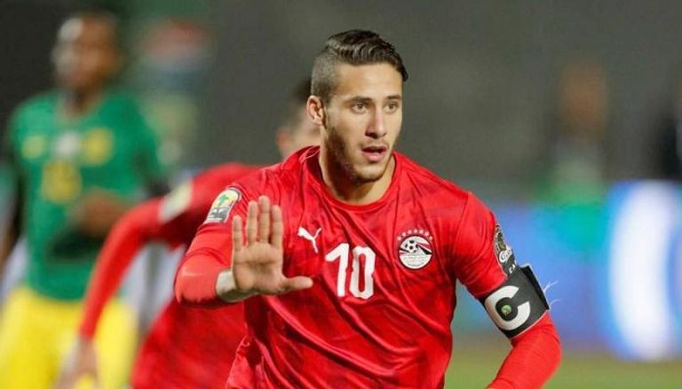 رمضان صبحي لاعب الأهلي المصري