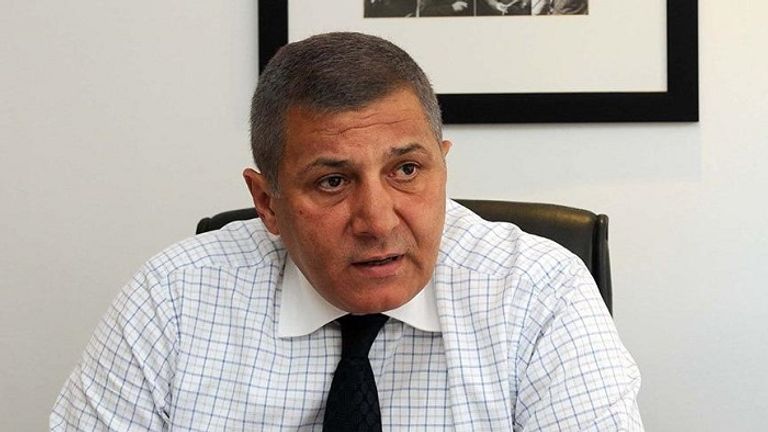 أوفوك سويلمز وزير الاقتصاد التركي الأسبق الرئيس التركي رجب طيب أردوغان