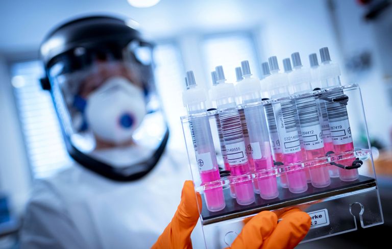 رذاذ الأنف الجديد.. حل مؤقت يساعد في وقف انتشار فيروس كورونا المستجد