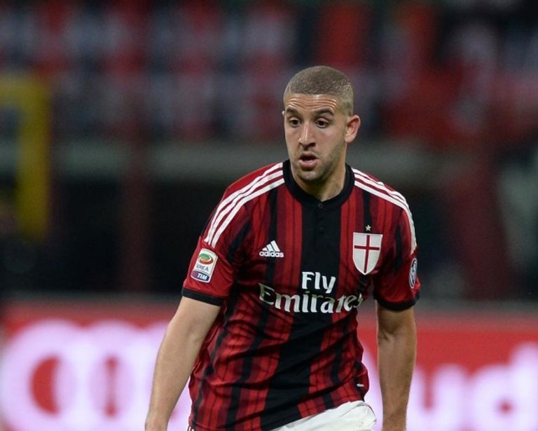 عادل تاعرابت لاعب ميلان السابق أشرف حكيمي لاعب إنتر ميلان