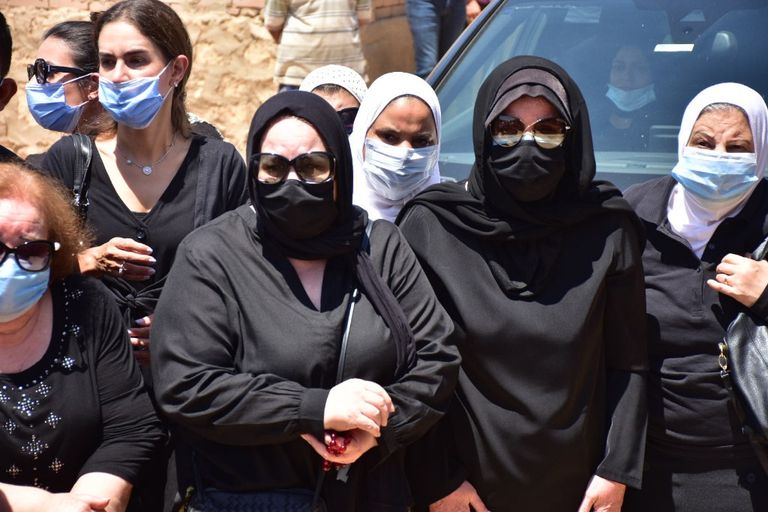 نجوم الفن في وداع شويكار