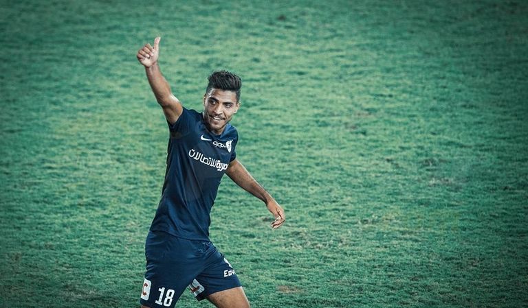 محمد شريف جناح الأهلي المعار لإنبي